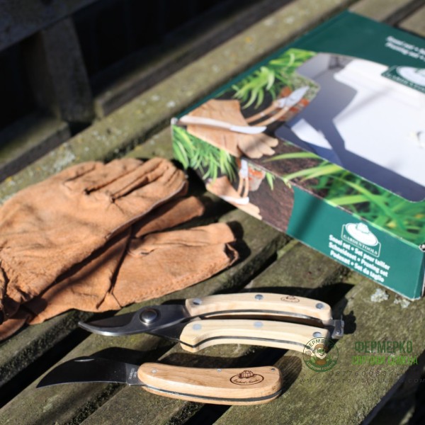 Комплект за резитба от неръждаема стомана Esschert Design – 3 части (ръкавици,ножица,нож) Комплект за резитба от неръждаема стомана Esschert Design – 3 части (ръкавици,ножица,нож)